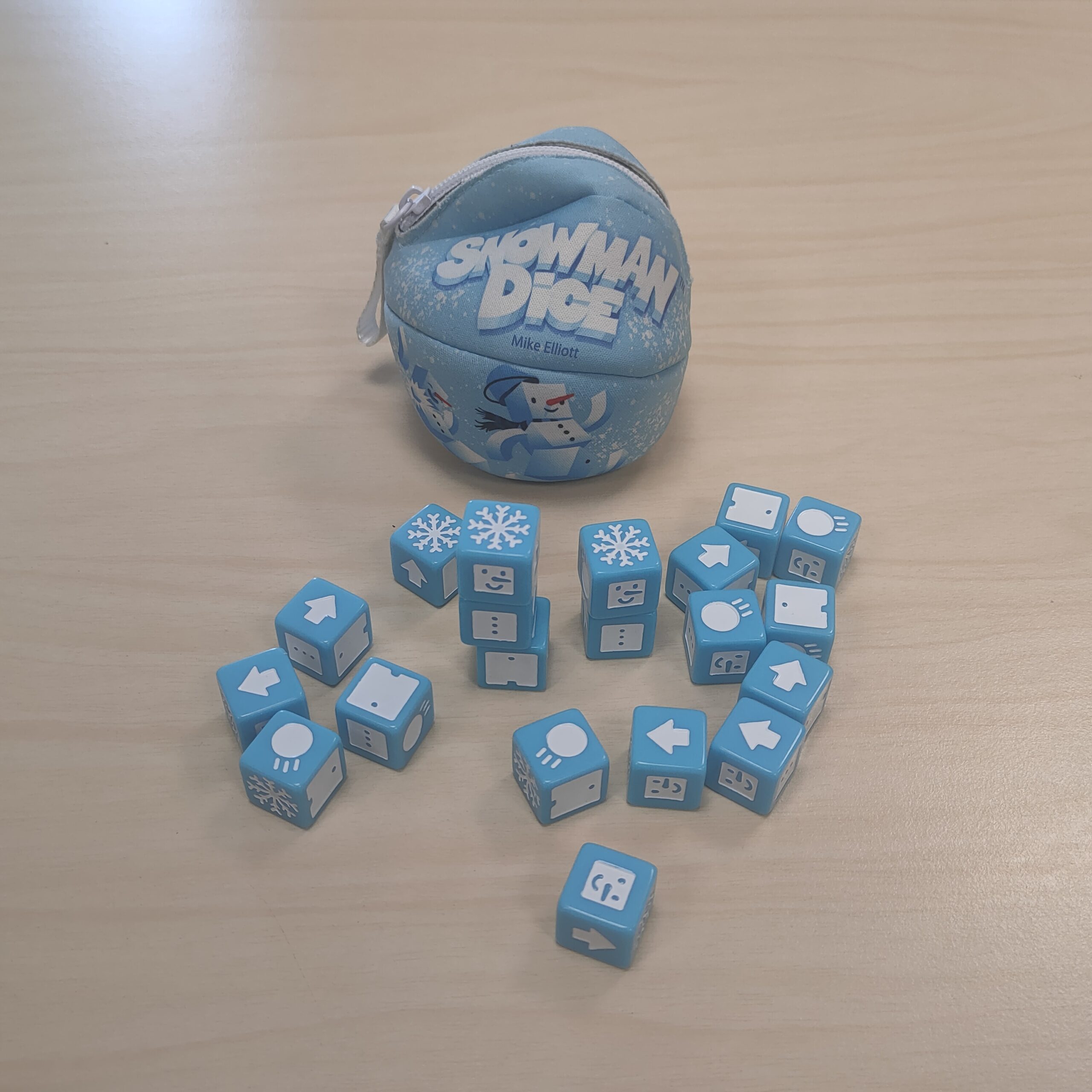 Snowman dice